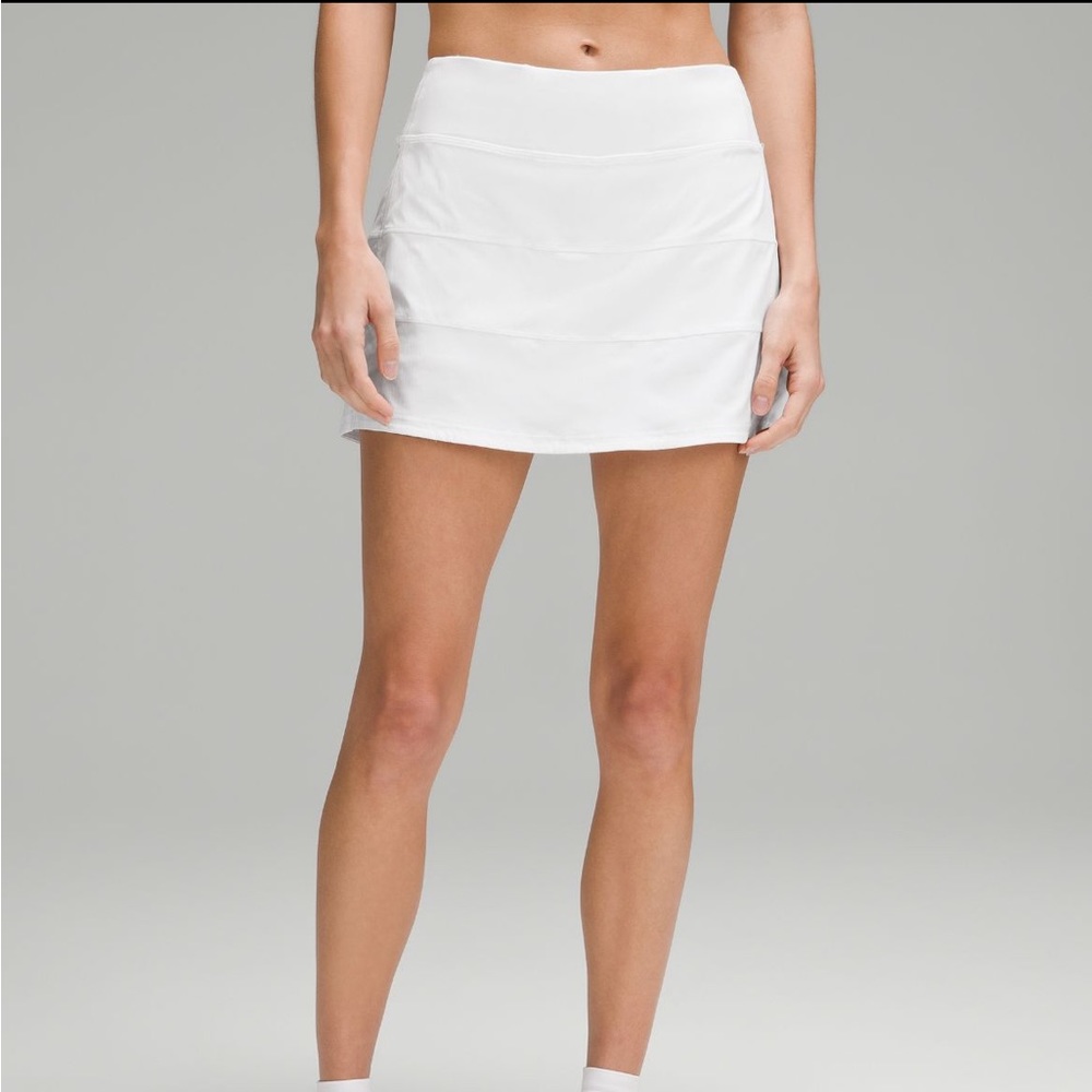 Lululemon Pace Rival skort in white. Size 8.